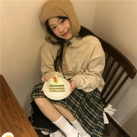 海口结伴旅游一乘空姐甲婧琦