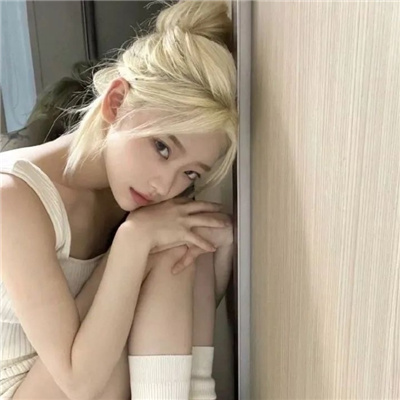 沈阳推销员邢⾬灵