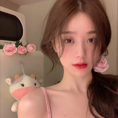 杭州结伴游玩护士永芩文